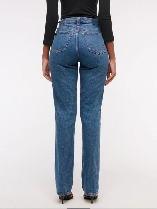 Abercrombie Curve Love Mid Rise 90s Straight Jean Dark Blue, Size 31 Short - Picture 4 of 10